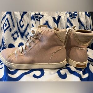 OluKai Philahi High Top Sneaker Whisker Pink Size 6 🌸